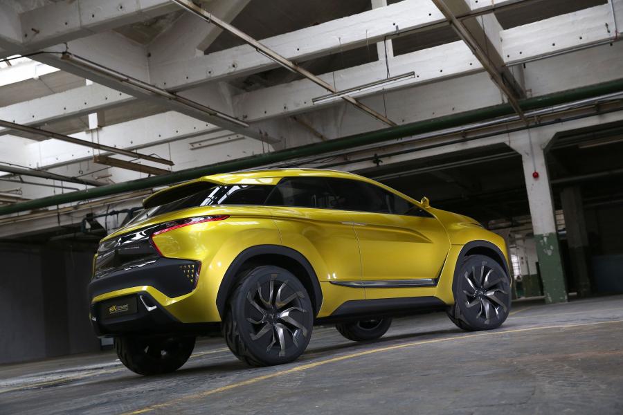  Mitsubishi eX Concept 2015 года  (фото 27 из 33)